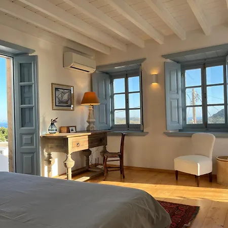 A Premium House In Chora *